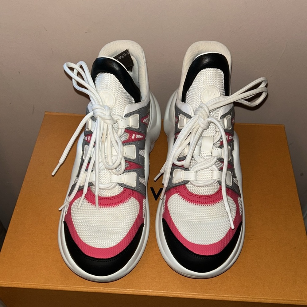 Louis Vuitton Archlight Sneaker Size 37.5 (US 7.5) - Picture 3 of 7